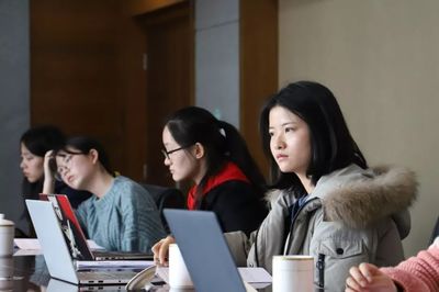 緣法而行，知行合一 法學院實踐團參訪重慶一中院側記