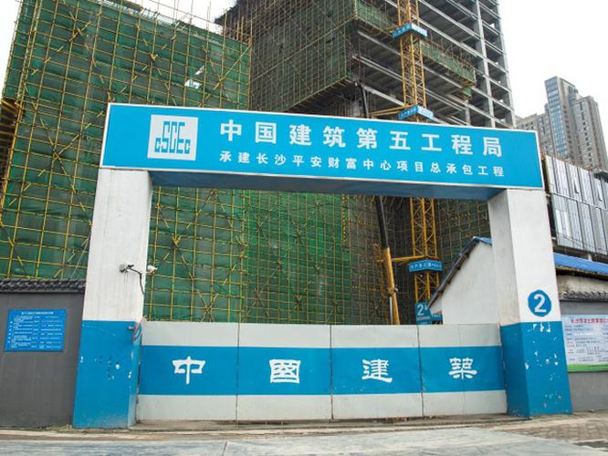 工地大門多少錢？拼東丹科技為您詳解價(jià)格與選型指南